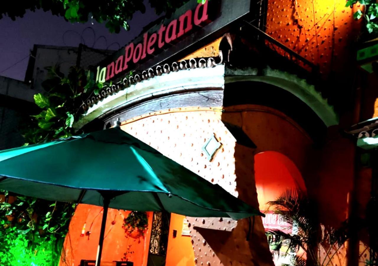 Hostel La Napoletana ซัลวาดอร์ ภายนอก รูปภาพ